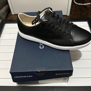 Size 7.5 NWT Cole Haan Grand Crosscourt II. Black